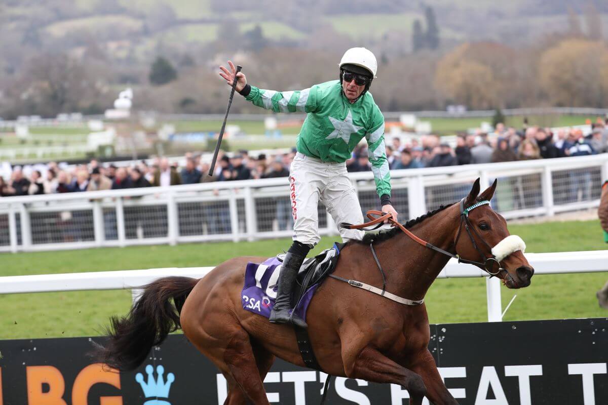 Presenting Percy On Track for RED MILLS Day at Gowran