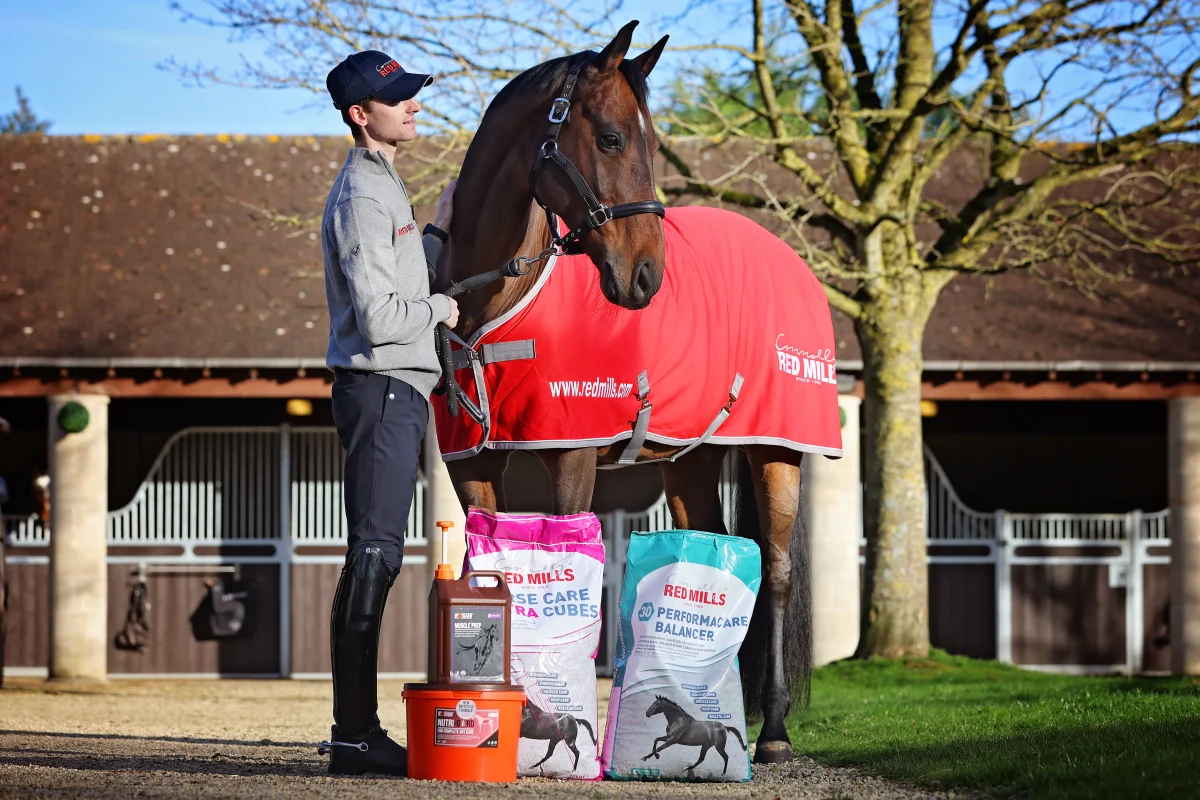 A Winning Partnership: Connolly’s RED MILLS Join Forces with Lewis Carrier in New Sponsorship Deal